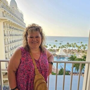 Meet your Posher, Julie